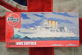 Airfix A03203 HMS SUFFOLK